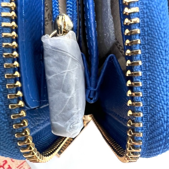 Michael Kors Jet Set Travel Continental Wallet – Vintage Blue – NWT - Picture 14 of 16